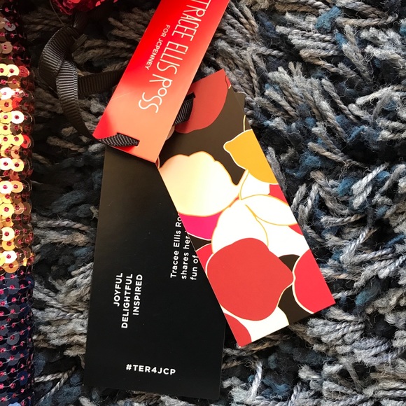 Tracee Ellis Ross Sequin Top - Picture 3 of 3